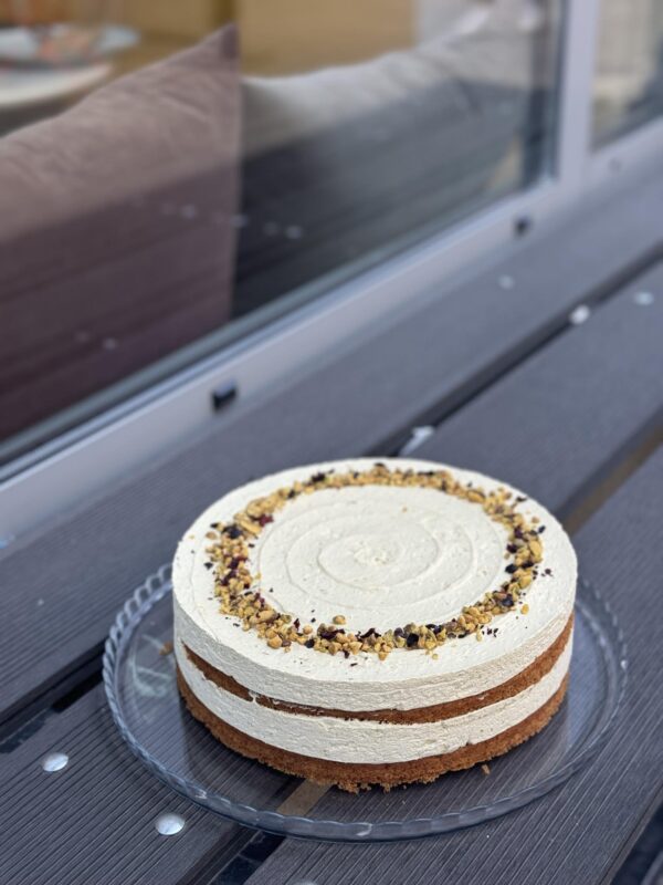 WEGAŃSKI TORT PISTACJA-PORZECZKA